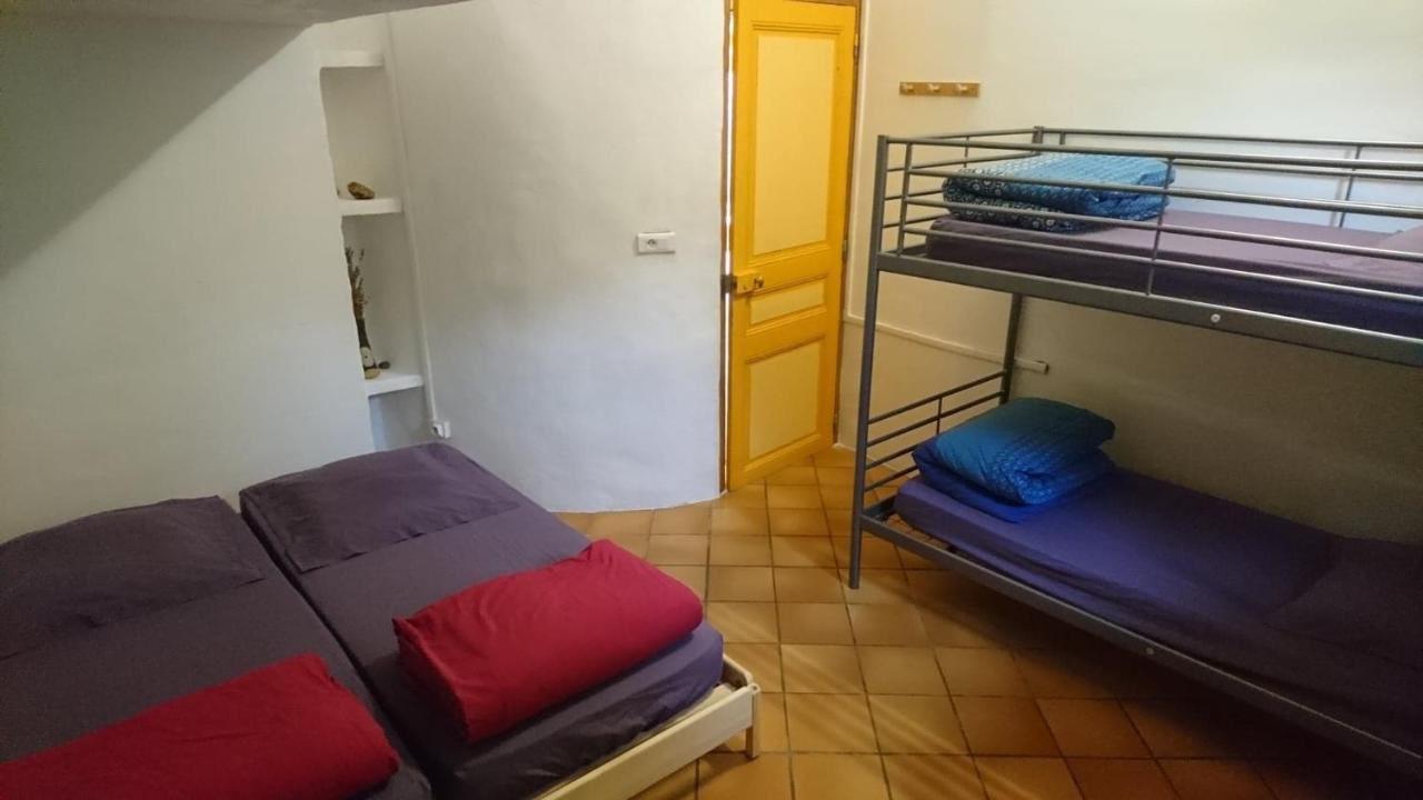 Chambres D'Hotes Gite Saint Roch Tuchan Ngoại thất bức ảnh